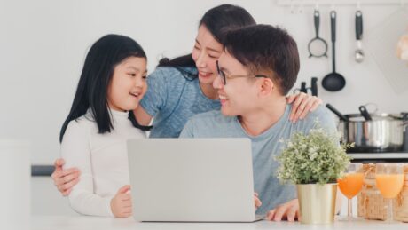 Anak-anak Harus Dikenalkan Teknologi